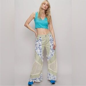 POL
POL Wide Leg Pants with Blue Floral and Cream Accents